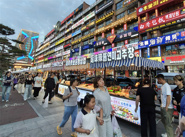 延大美食街夜市今日正式开市