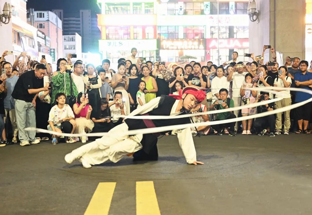“夏夜遇非遗·清爽游延边”歌舞展演活动举行