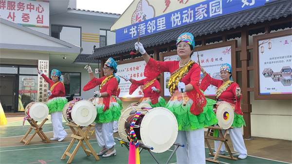 书香润邻里 文艺暖家园