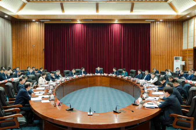 胡家福：坚定信心振奋精神 稳扎稳打精准施策 坚决完成全年经济社会发展目标任务