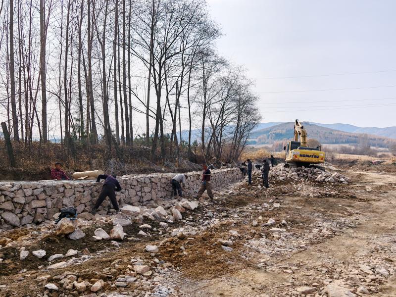 筑起“惠民堤”  端稳“就业碗”