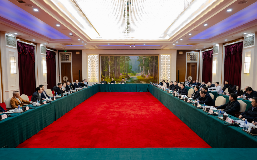 胡家福：坚定信心迎难而上 敢闯敢拼勇毅前行 在延边这片发展沃土上打开企业蓬勃发展新天地