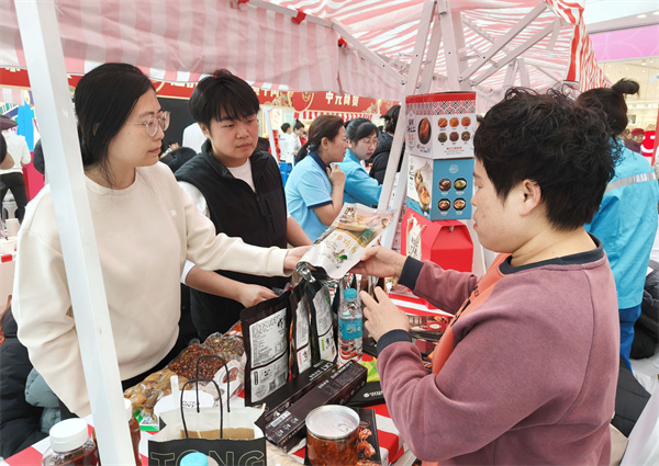 新春走基层 | 延边年货节启动 呈献新春消费盛宴