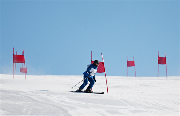 “健康吉林·乐动冰雪”延边州2026年高山滑雪比赛收官