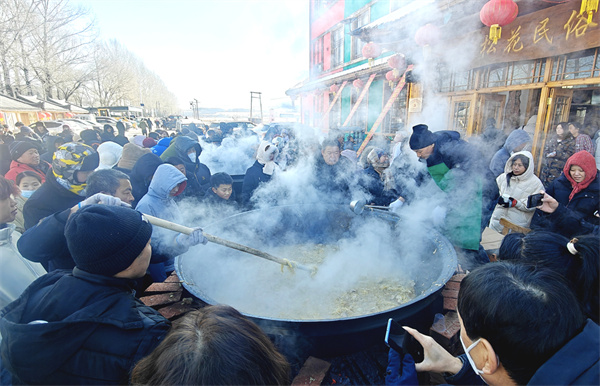 “寻味安图·情聚松江”年货大集红火开市
