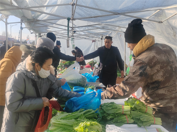 凉水镇百年大集年货汇：烟火暖乡野 团结庆新春