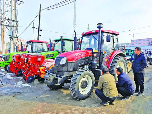 农资供销旺 备耕干劲足