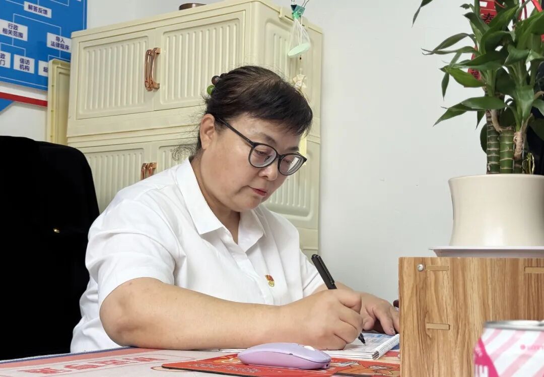 一颗心  一片情  一盏灯——记全国优秀党务工作者、汪清县长荣街道江北社区党委书记、居委会主任吴善花