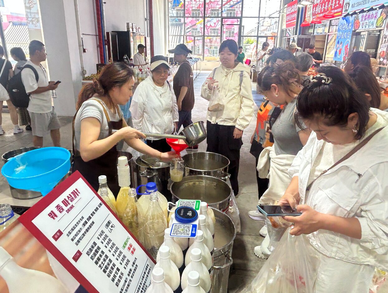 米酒香飘早市 老味道焕发新活力