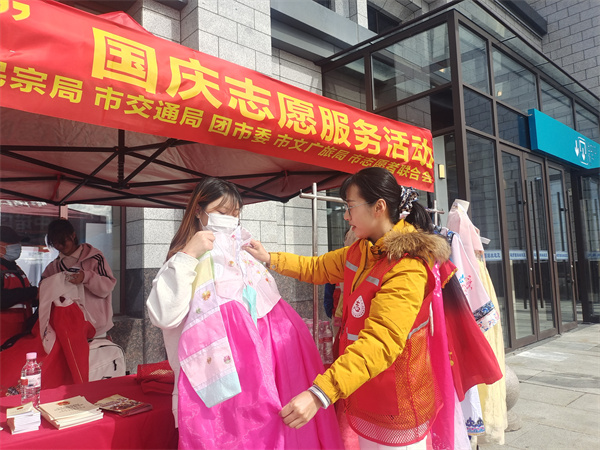 志愿力量绘就城市文明风景线