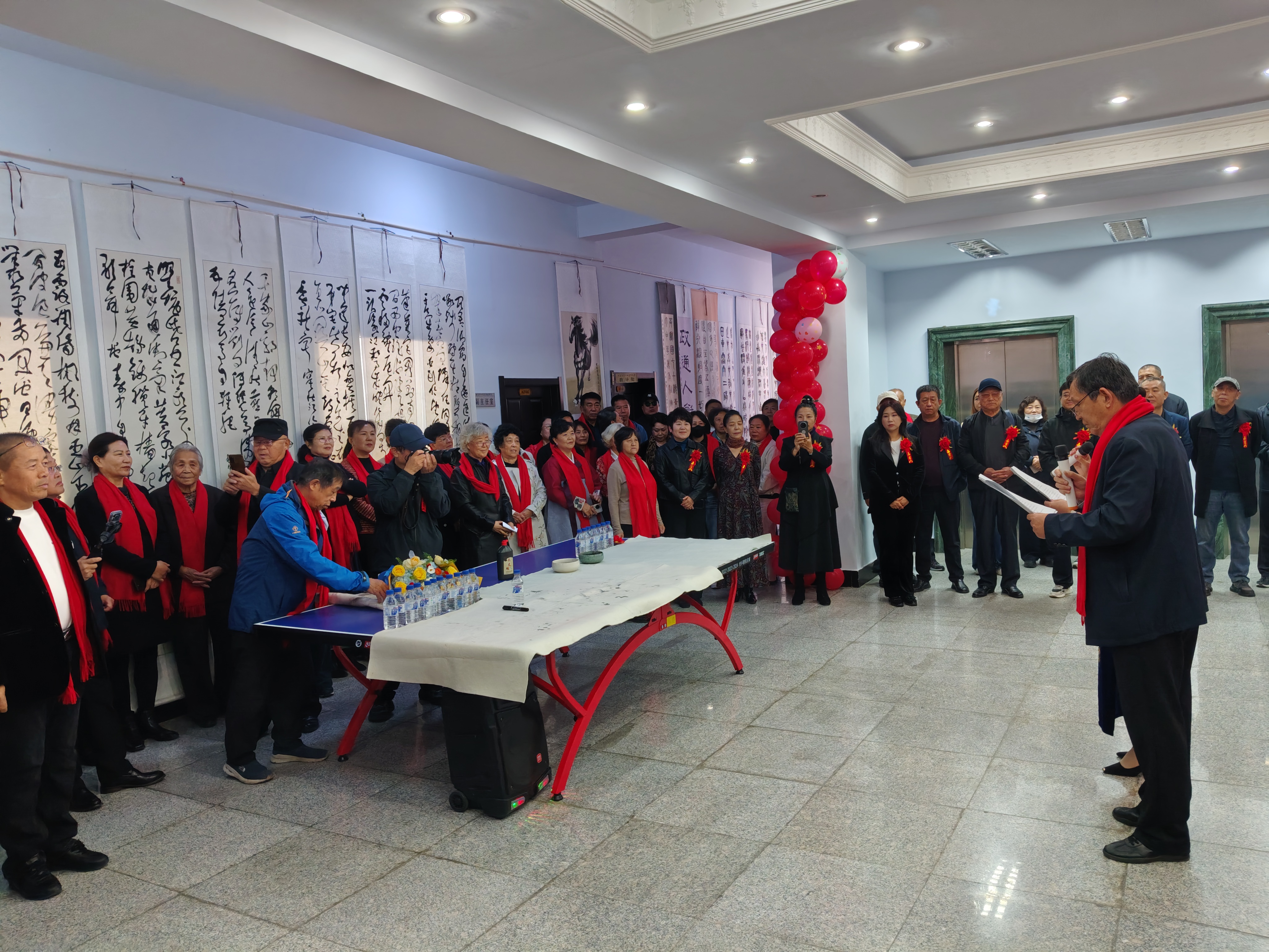 珲春市老干部老年大学举办书法展