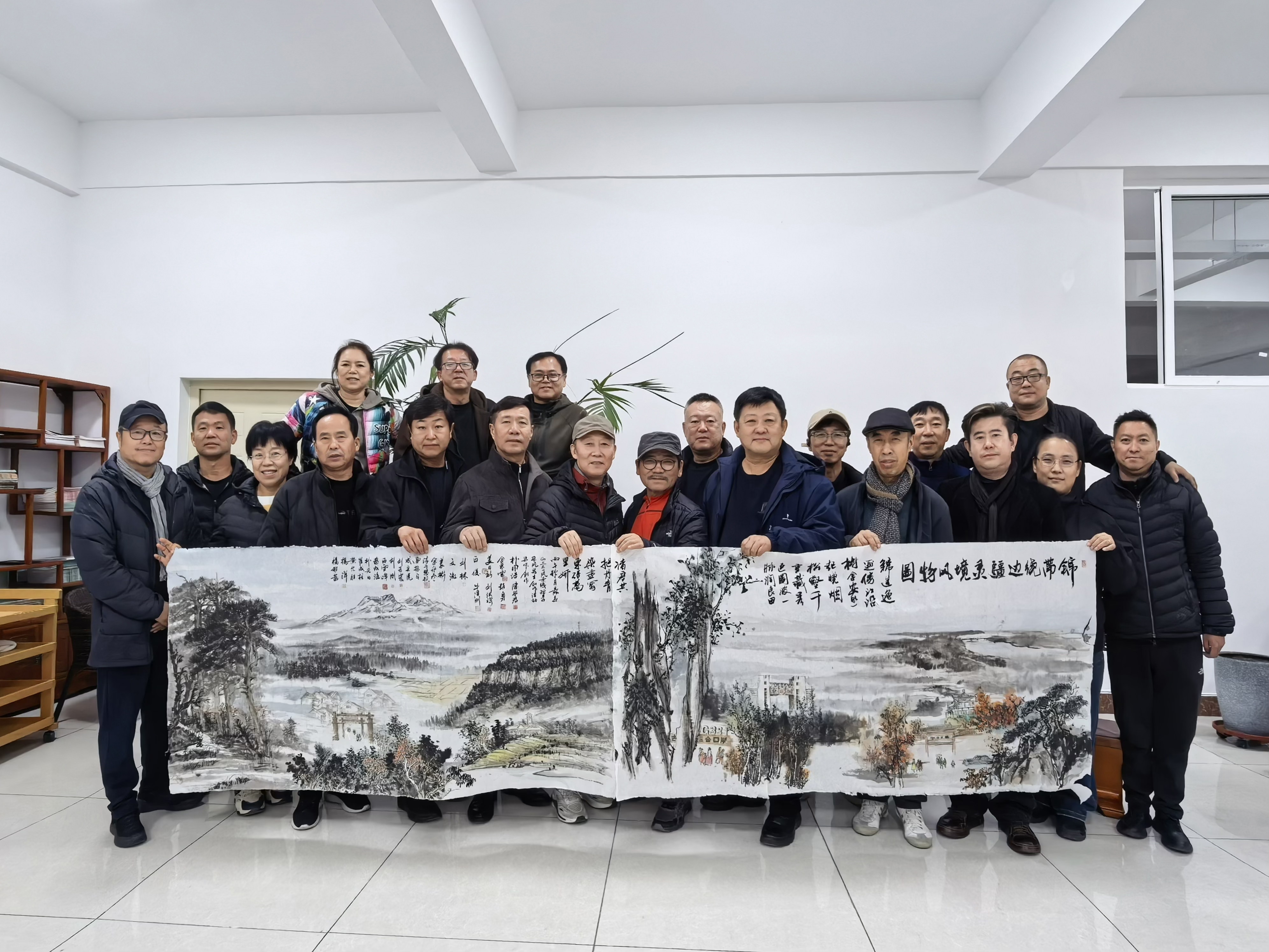 笔墨绘边疆 光影颂延边 我州举行“最美边境线G331”采风写生创作活动